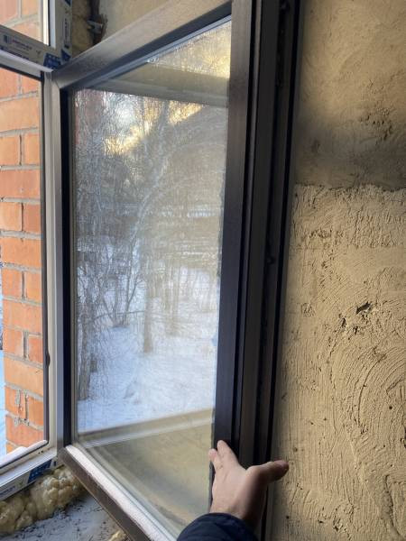 Установка одностворчатого окна в коммерческое помещение